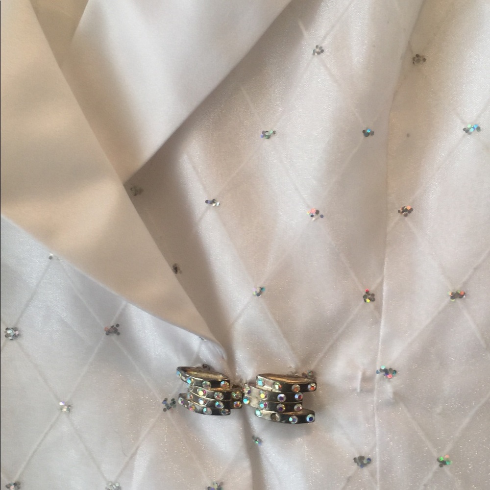 Blouse - Picture 2 of 3